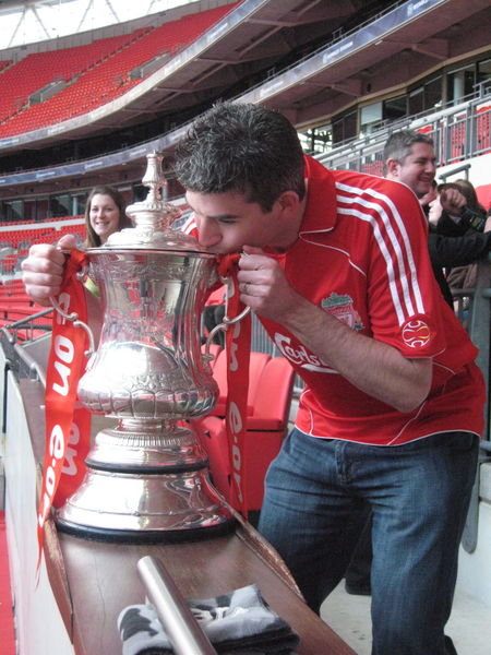 The ultimate Kiss, with the FA Cup