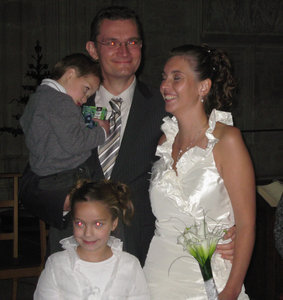 Geert and Caroline on their wedding day with their children Kobe and Jolien