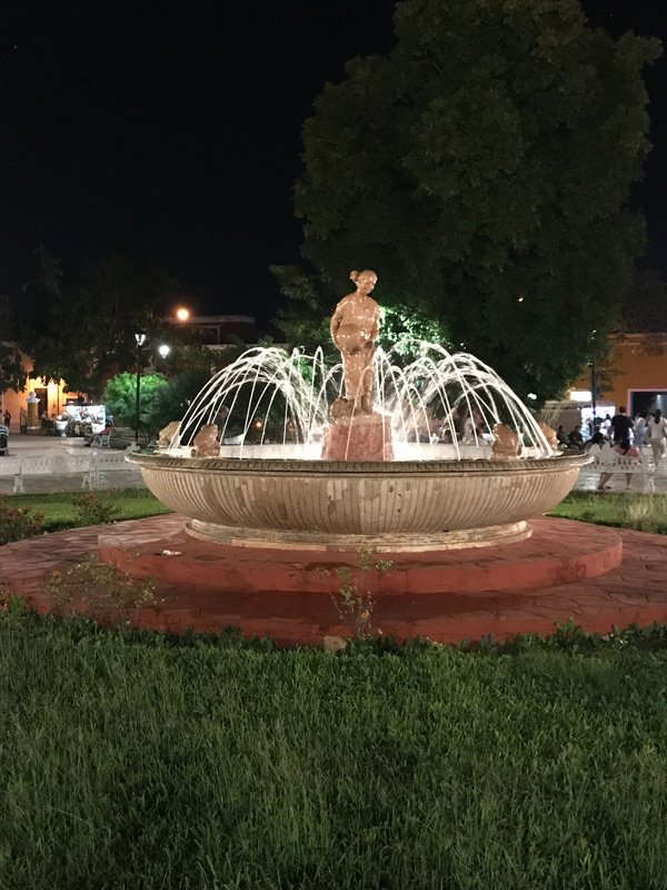 Valladolid fountain in zocalo 