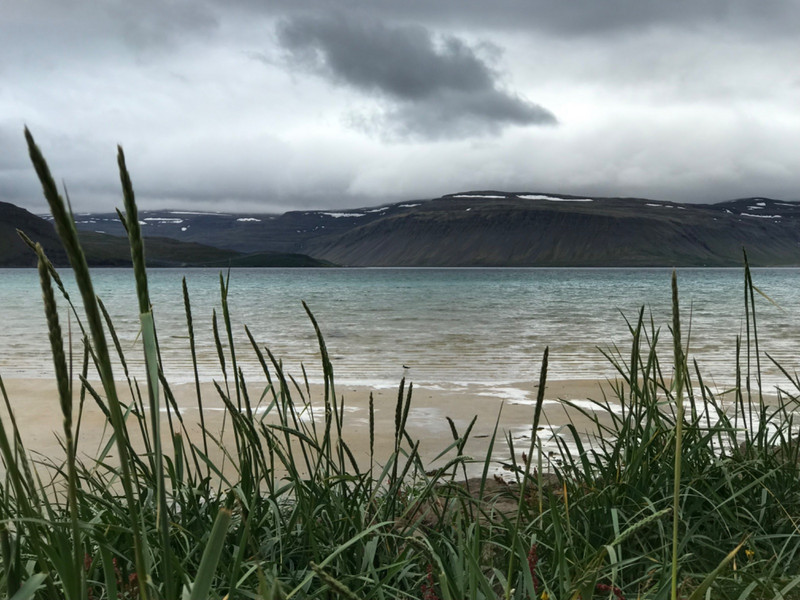 Red Beach | Photo