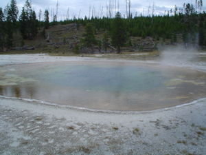 upper geyser basin chromatic pool