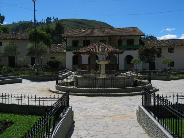Llacanora Plaza