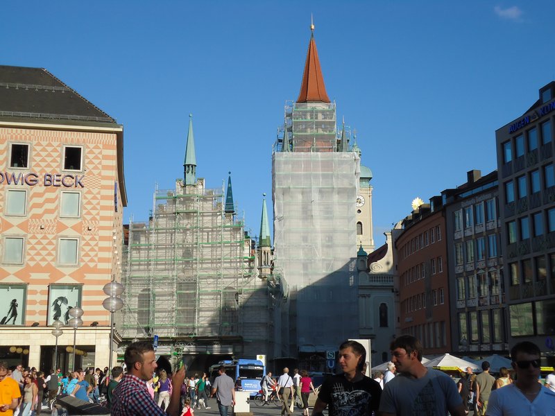 Altes Rathaus (under reconstruction)