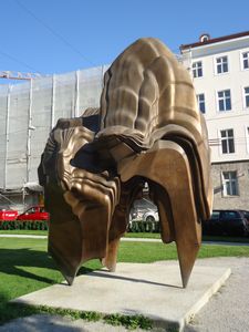 Interesting sculpture in Makartplatz