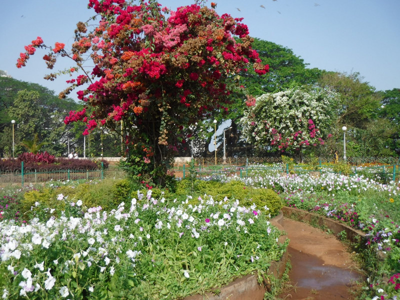 hanging gardens, mumbai