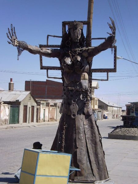 Statue made out of iron- Uyuni