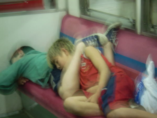 Ba: homeless kids asleep in the subway