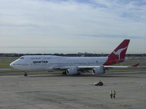747-400 Jumbo Jet