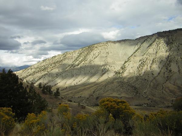 Yellowstone hills 