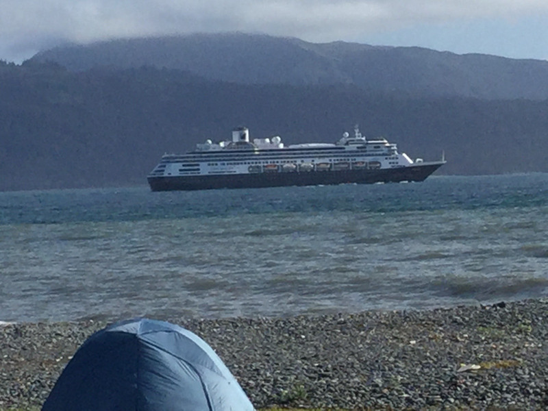 Cruise ship leaving Homer | Photo