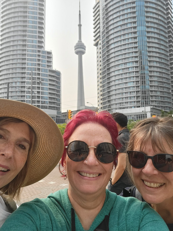 Me with the CN Tower growing out of my head. Lyn on the left of the photo, Susan on the right. 