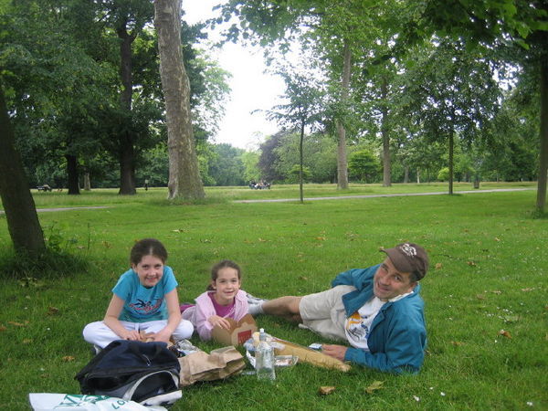 Picnic in Hyde park