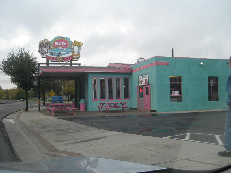 Mr D's Route 66 Diner, Williams