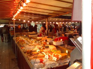 La Varenne markets-saussison