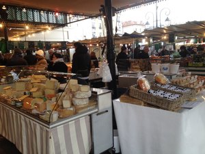 La Varenne markets-les fromage