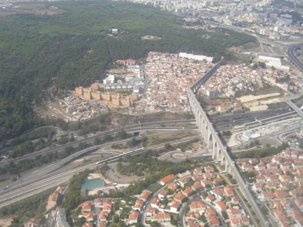 Águas Livres Aqueduct from above