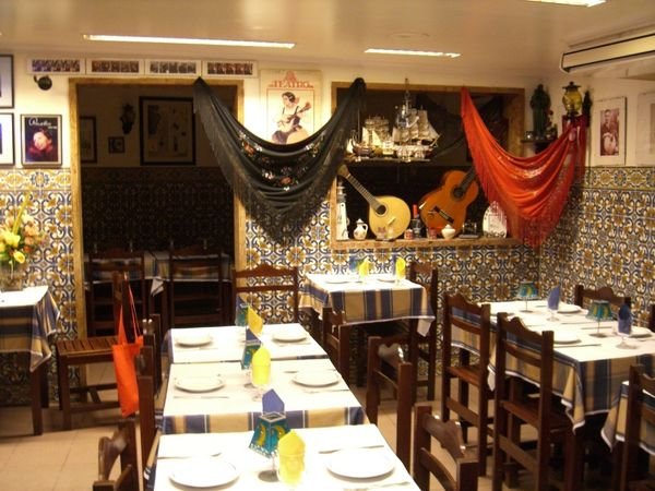 Inside Maritima das Colunas Restaurante