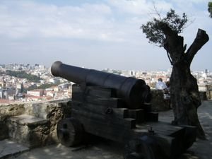 Cannon at Castelo de São Jorge