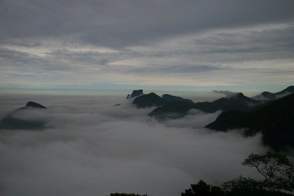 Cloudcover over Rio's hills