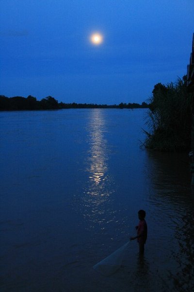 Fishing by the Moonlight, Don Det, Laos
