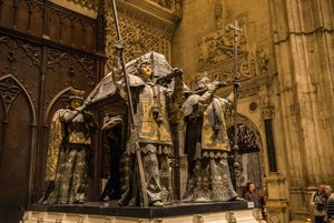columbus-tomb-seville-cathedral-2