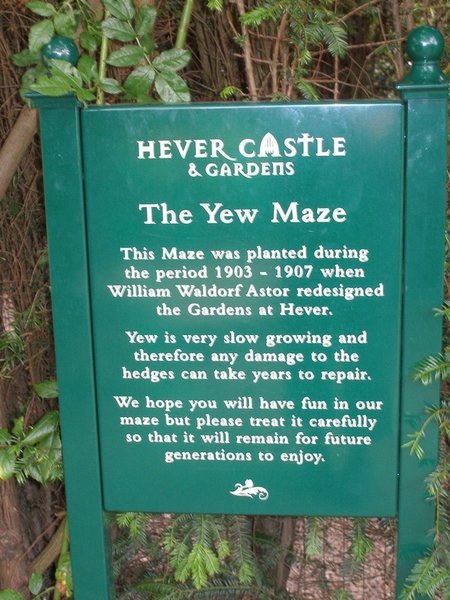 Yew Maze Sign