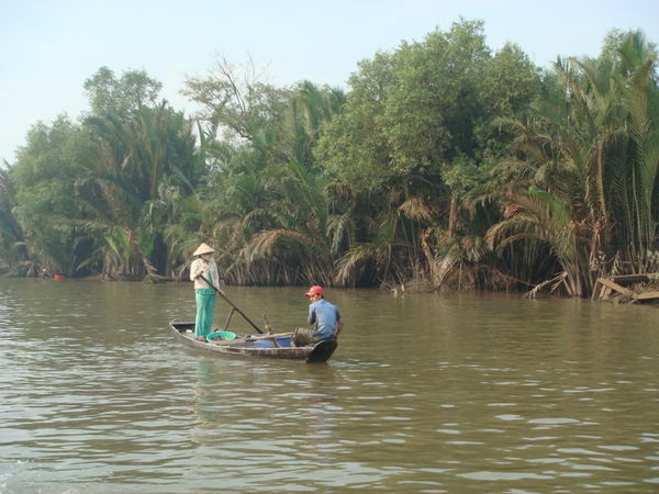 Local transport along the Mekong