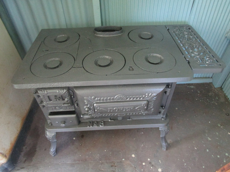 7160721.19 restored cooker in Tent House