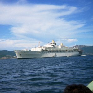 Oriana in Acapulco Bay