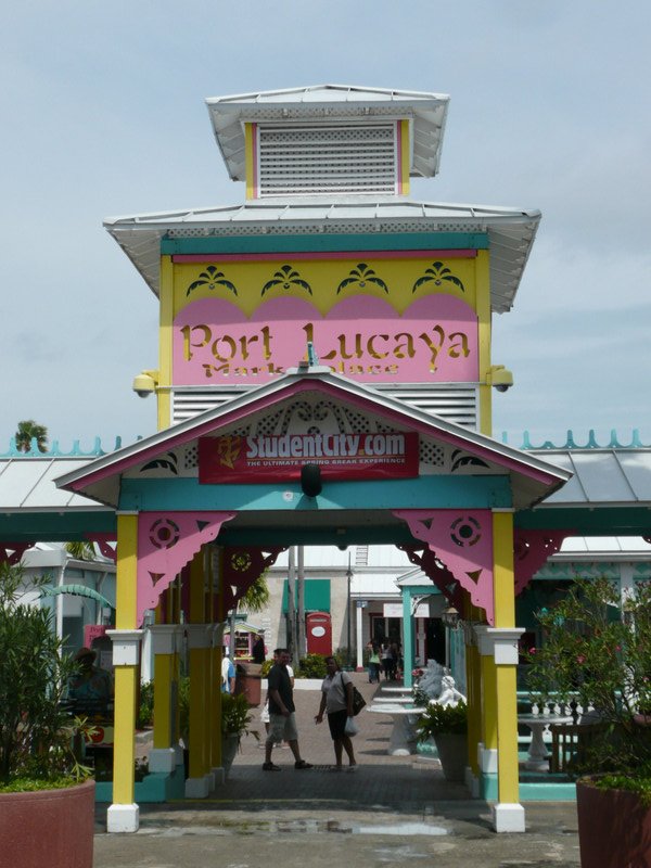 Lucaya Marketplace