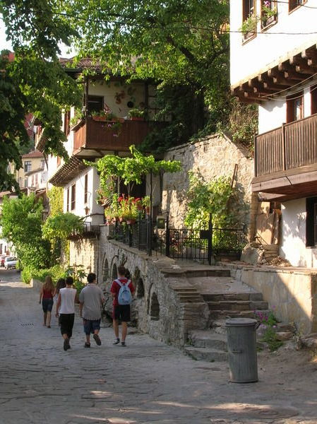 Velıkıo Tarnovo street scene, Bulgarıa