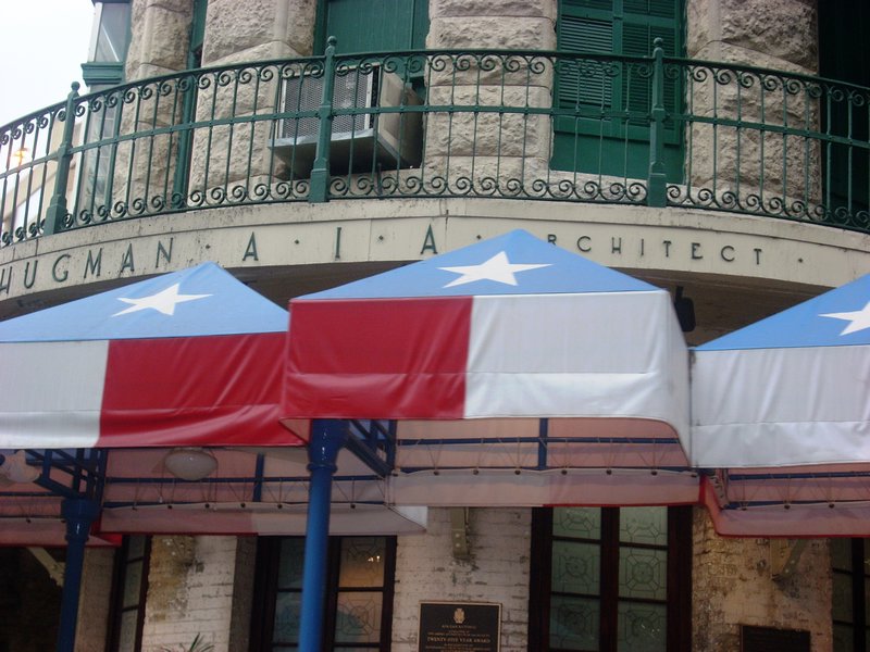 Texas-themed umbrellas and a historic point on the boat tour