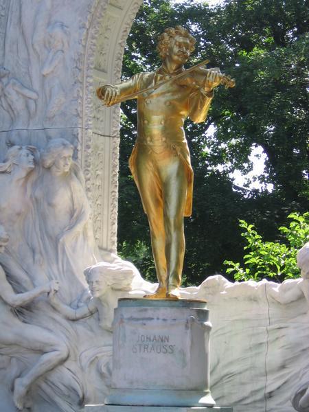 Vienna - the city of music, and one of my favorites!