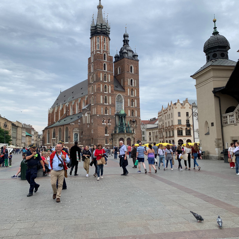 First impressions of Krakow- meandering through market square and connecting streets