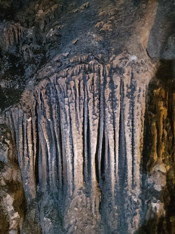 Tropfsteine in der Höhle 