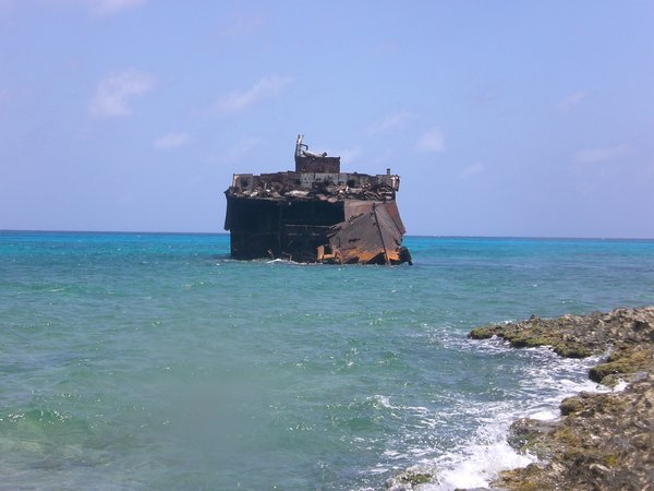 shipwreck at Rocky Caye