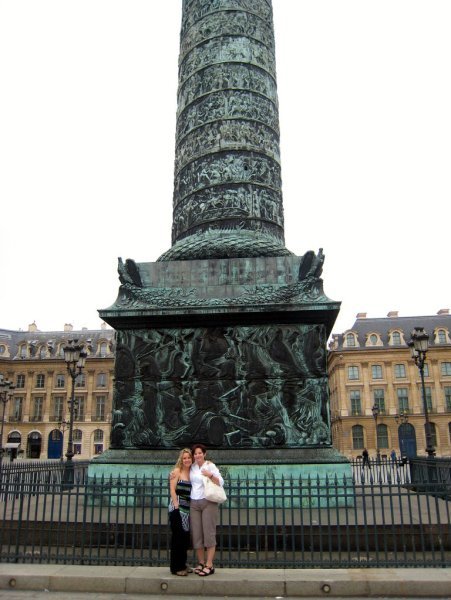 Em & Mum At The Place Vendôme