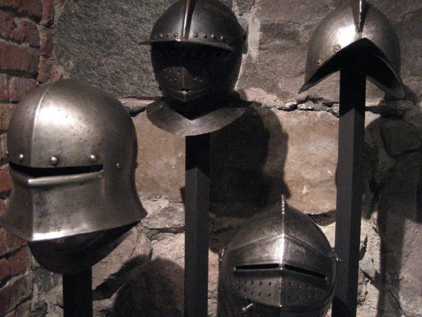 Knight heads