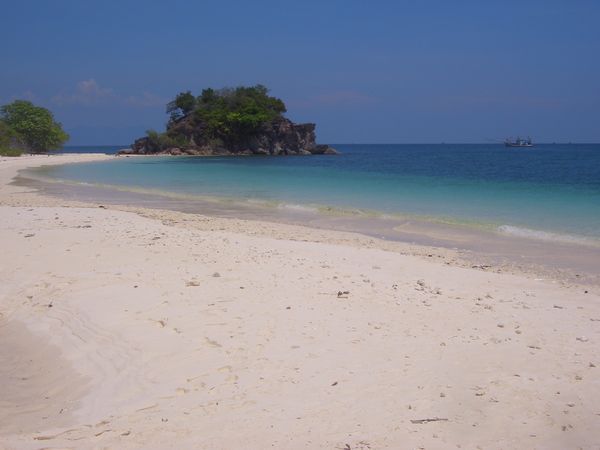 Picture postcard beach on Koh Khai