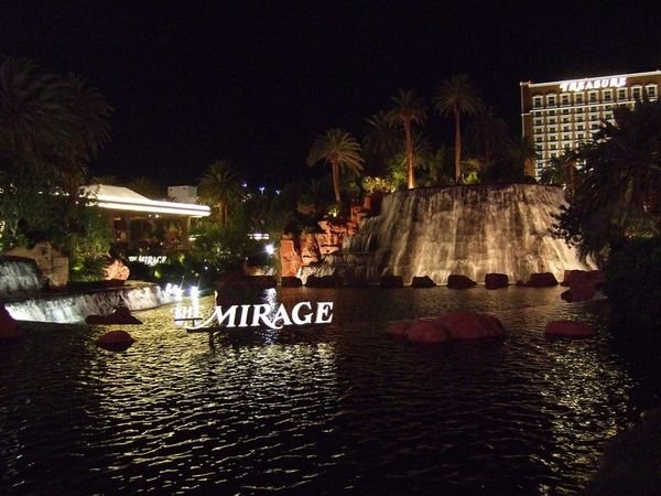 Volcano at Mirage Casino
