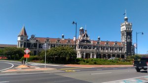 Historická budova nádraží v Dunedinu
