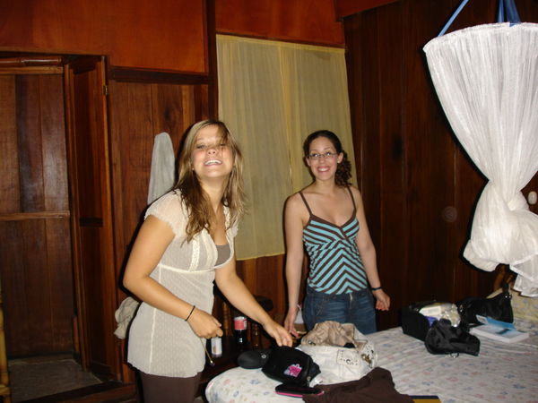 Steffi and Melissa getting ready