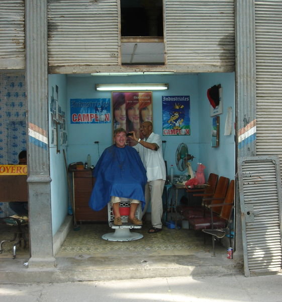 The Myopic Barber of Habana