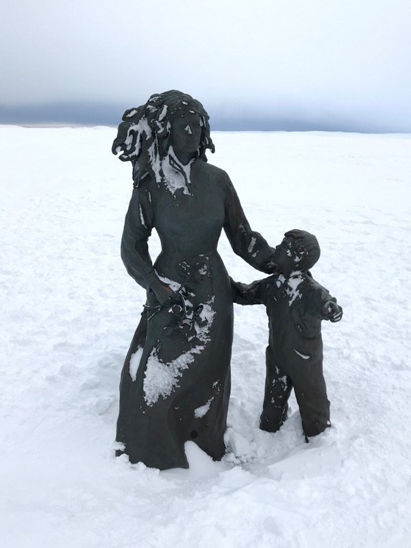 'Mother and Child' sculpture