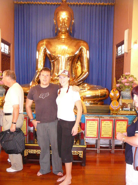 Wat Traimit - Temple of the (solid) Gold Buddha