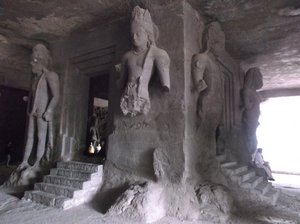 Elephanta Cave (Gharapuri)