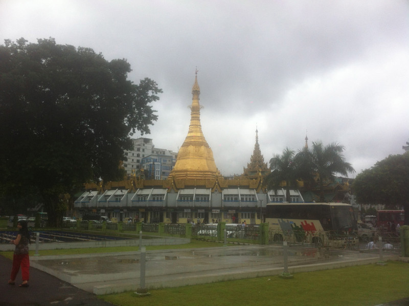 Sule Pagoda