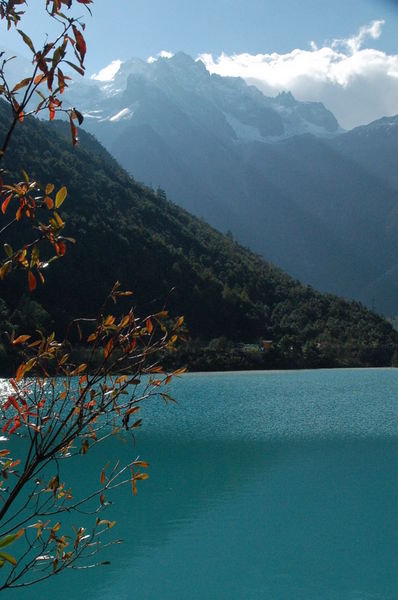 lake with Jade Dragon Snow Mountain