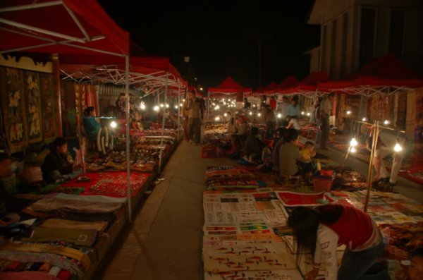night market in action