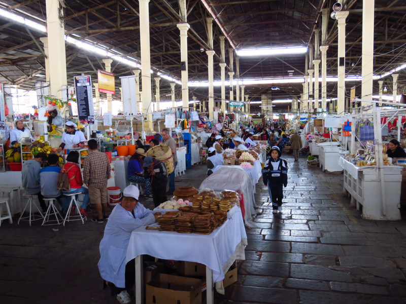 Mercado San Pedro, Cusco